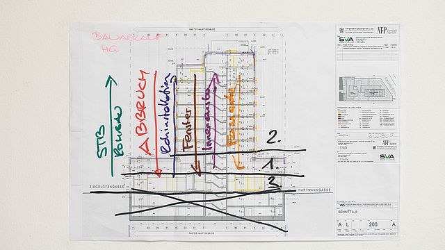 Bauablaufplan im Big Room © SVS / Bernhard Schramm