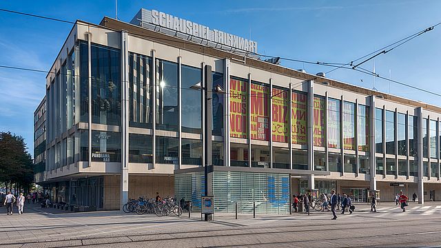 Städtische Bühnen Frankfurt Fassade, © Englert