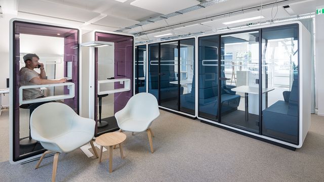 Telefon- und Besprechungsboxen - private Räume in der neuen Arbeitswelt. © Grüninger Architekten