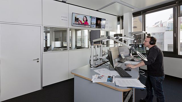 Das neue Medienhaus beherbergt auch ein modernes Radiostudio – mitten in der Stadt © Andreas Bormann