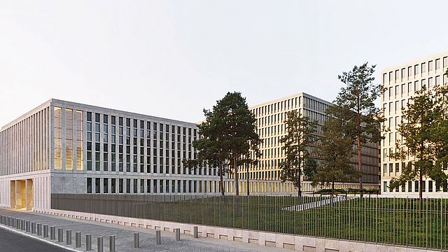 Die Zentrale des Bundesnachrichtendienstes in Berlin - Keine architektonischen Experimente oder Wagnisse hinter Mauer und Zaun. Jan Kleinheues, Wikimedia Commons, CC-BY-SA-4.0